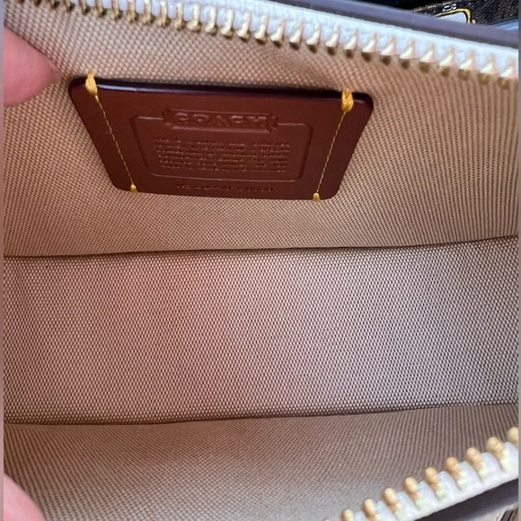 Coach Swinger Bag White Leather Shoulder Bag NWT - Picture 8 of 17